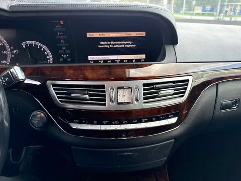 Used 2013 Mercedes-Benz S 550 image 11