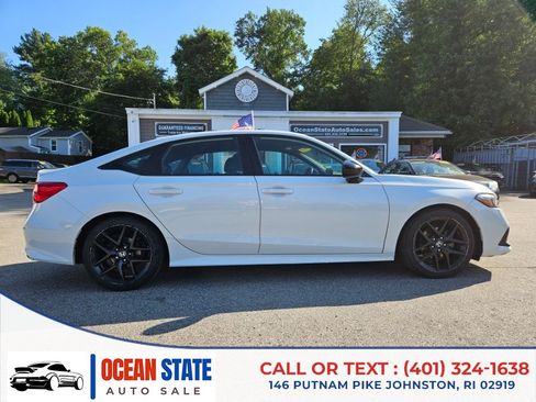 Used 2023 Honda Civic Sport image 6