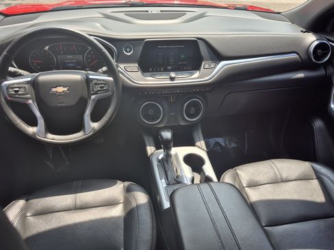 Used 2020 Chevrolet Blazer LT FWD image 12