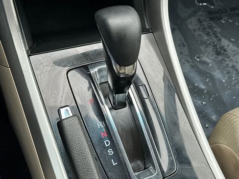 Used 2017 Honda Accord LX image 21