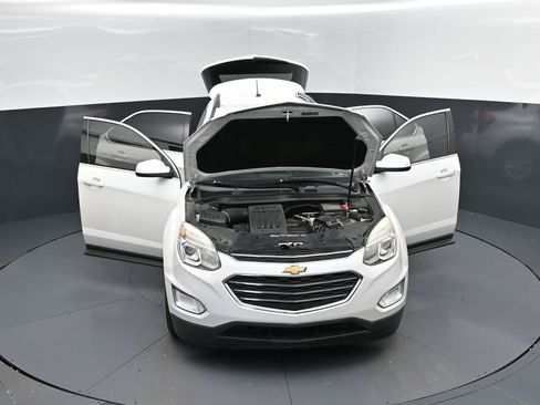 Used 2017 Chevrolet Equinox LT w/ Convenience Package image 53