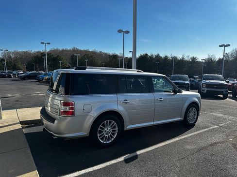Used 2016 Ford Flex SEL w/ Equipment Group 202A image 6