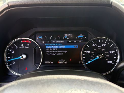 Certified 2021 Ford F250 Platinum w/ FX4 Off-Road Package AWD/4WD image 22