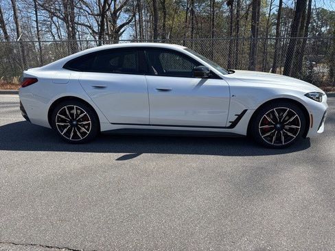 Used 2023 BMW i4 eDrive40 w/ M Sport Package image 4