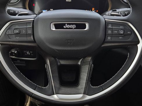 New 2026 Jeep Grand Cherokee L Limited w/ Luxury Tech Group II RWD image 22