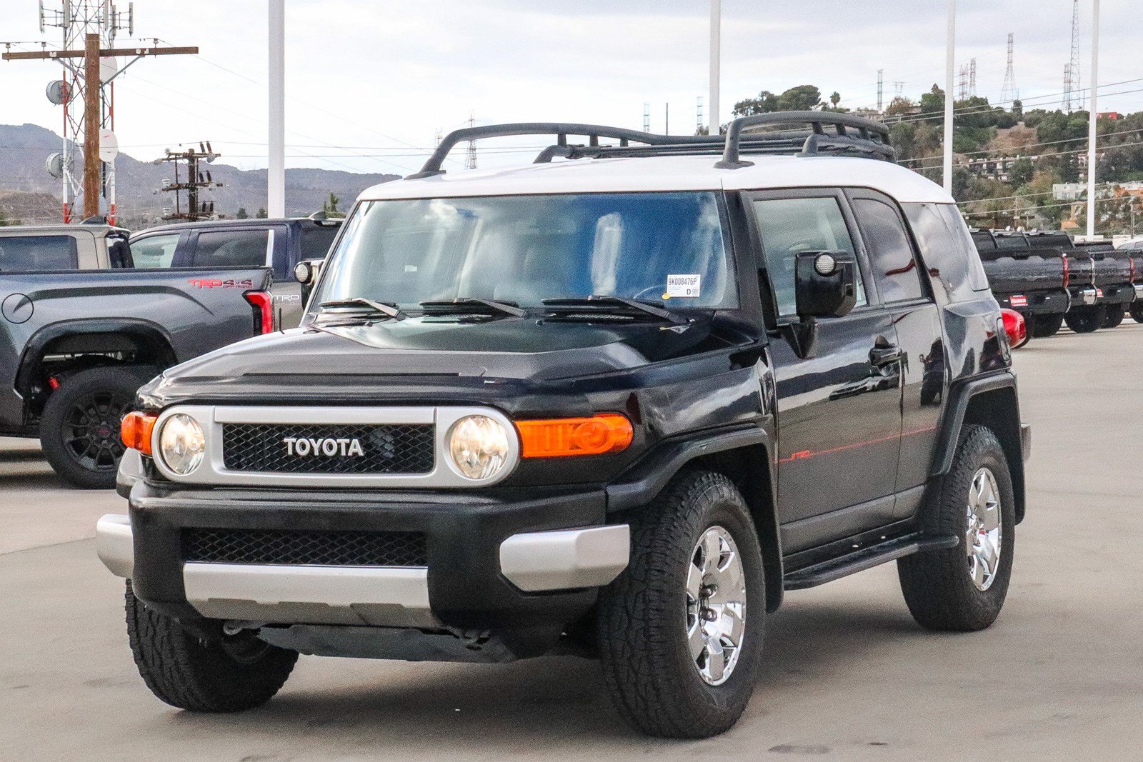 Used 2009 Toyota FJ Cruiser 2WD w/ Upgrade Pkg 2 image 3