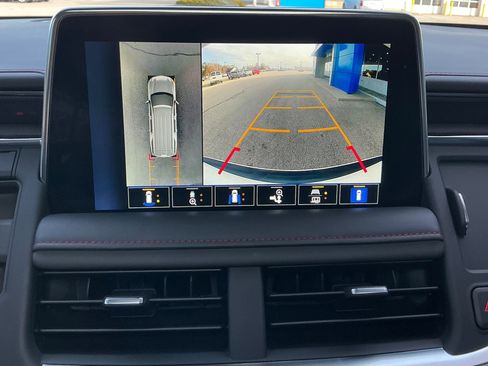 Used 2023 Chevrolet Suburban RST w/ Luxury Package image 8