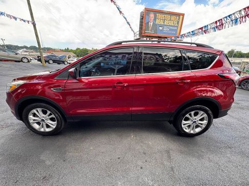 Used 2018 Ford Escape SE w/ Ford Safe & Smart Package AWD/4WD image 8