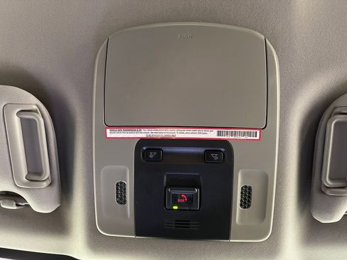 Used 2022 Toyota Camry SE w/ Convenience Package image 29