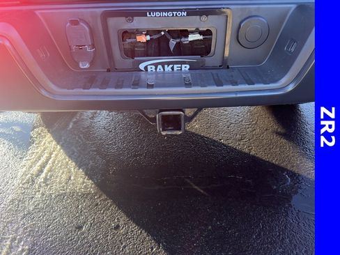 Used 2022 Chevrolet Colorado ZR2 image 13