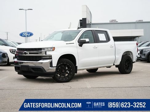 Used 2021 Chevrolet Silverado 1500 LT image 1