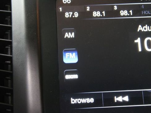 Used 2017 Jeep Cherokee Trailhawk w/ Comfort/Convenience Group image 34