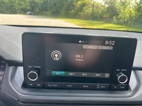 Used 2025 Honda Accord SE image 15