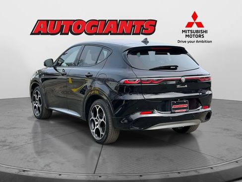 Used 2024 Alfa Romeo Tonale Ti image 4