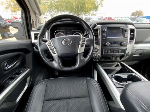 Used 2018 Nissan Titan PRO-4X w/ Pro-4x Utility Package image 5