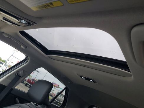 Used 2023 Kia Niro Wave FWD image 10