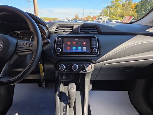 Used 2024 Nissan Versa S w/ Trunk Package image 24