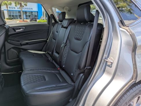 Used 2024 Ford Edge Titanium AWD/4WD image 15