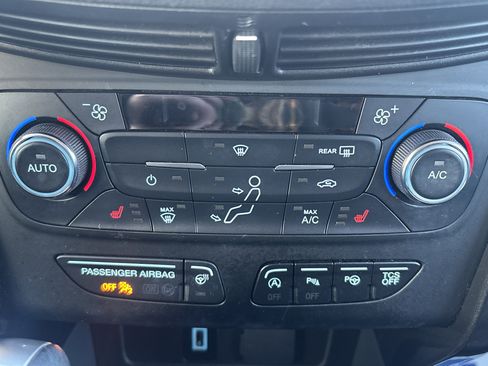 Used 2017 Ford Escape Titanium w/ Equipment Group 301A image 25