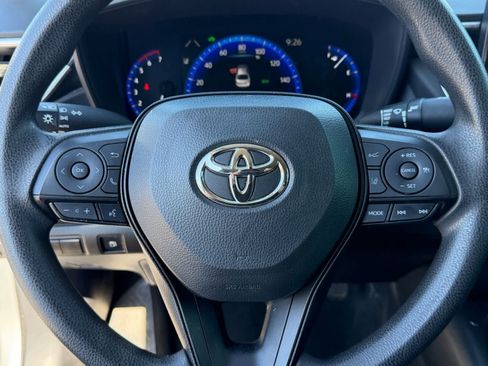 Used 2022 Toyota Corolla LE w/ Carpet Mat Package (TMS) FWD image 9