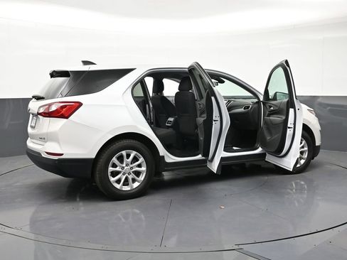 Used 2021 Chevrolet Equinox LT AWD/4WD image 32