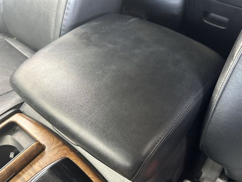 Used 2021 Nissan Armada SL w/ Captain's Chairs Package image 38