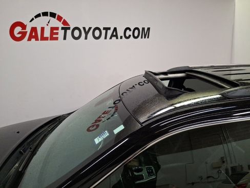 Used 2018 Jeep Grand Cherokee Limited w/ Trailer Tow Group IV image 6