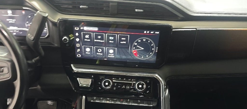 Used 2024 GMC Sierra 2500 Denali w/ Denali Reserve Package AWD/4WD image 8