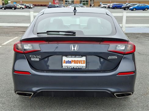 Used 2022 Honda Civic Sport Touring image 5