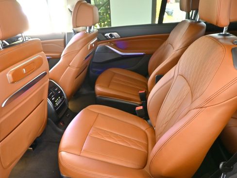 Certified 2023 BMW X7 xDrive40i w/ Executive Package image 12