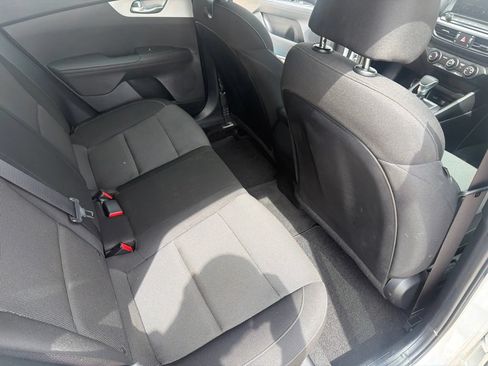 Used 2024 Kia Forte LXS w/ LXS Technology Package FWD image 35
