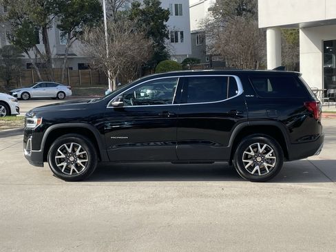 Used 2023 GMC Acadia SLE image 3