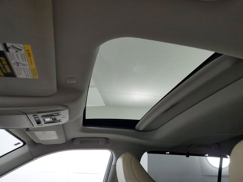 Used 2020 Toyota Highlander Limited image 48