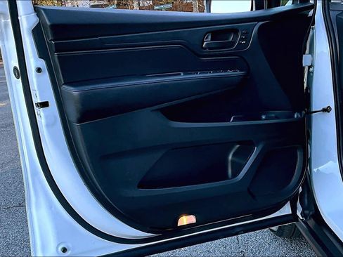 Used 2025 Honda Odyssey EX-L image 20
