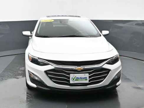 Used 2024 Chevrolet Malibu LT image 3
