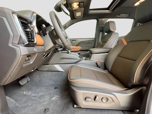 New 2026 GMC Canyon AT4 w/ Technology Plus Package AWD/4WD image 15