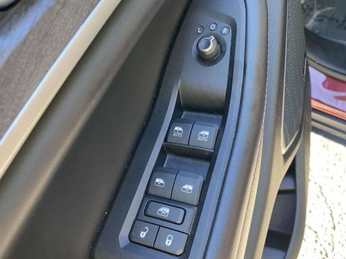 Used 2024 Jeep Grand Cherokee Limited 4xe AWD/4WD image 17