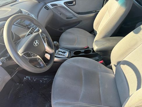 Used 2013 Hyundai Elantra GLS w/ Preferred Pkg FWD image 25