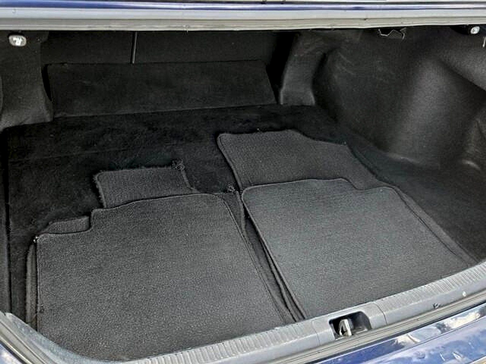 Used 2022 Toyota Camry LE FWD image 10
