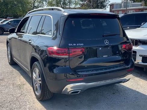 Used 2023 Mercedes-Benz GLB 250 4MATIC image 5