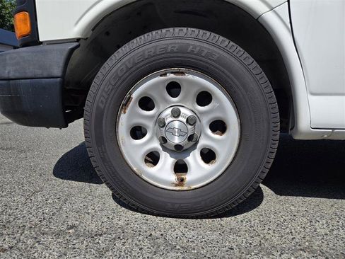 Used 2014 Chevrolet Express 1500 AWD image 15