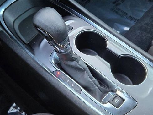 Used 2023 Chevrolet Malibu LT image 12