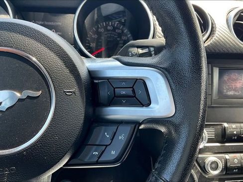 Certified 2022 Ford Mustang Convertible image 10