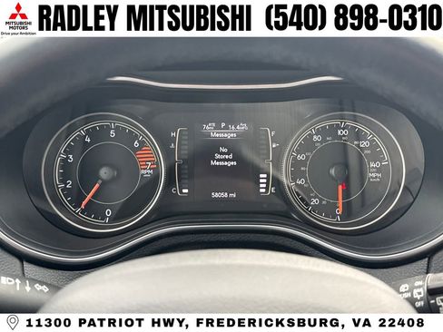 Used 2019 Jeep Cherokee Latitude Plus AWD/4WD image 7
