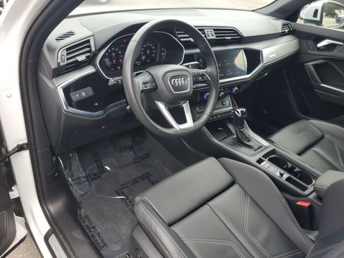 Used 2025 Audi Q3 2.0T Premium w/ Convenience Package AWD/4WD image 18