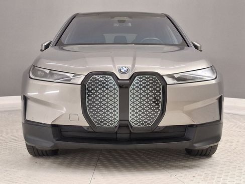 Certified 2025 BMW iX xDrive50 w/ Premium Package AWD/4WD image 6