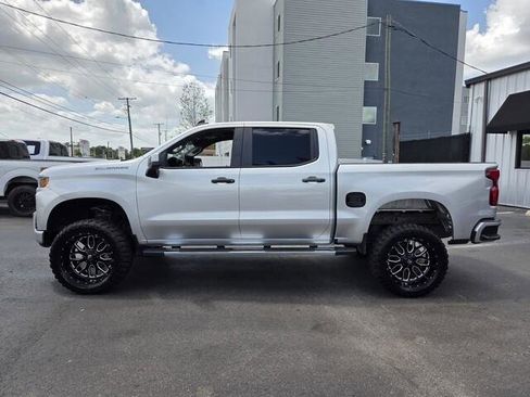 Used 2019 Chevrolet Silverado 1500 Custom w/ Custom Value Package image 4