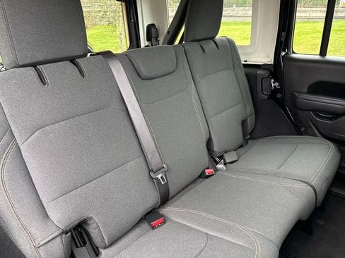 Used 2024 Jeep Wrangler Sport S image 25