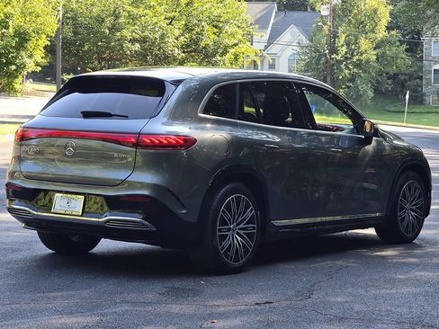 Used 2023 Mercedes-Benz EQS 580 4MATIC SUV image 6