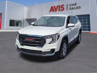 Used 2024 GMC Terrain SLE image 1